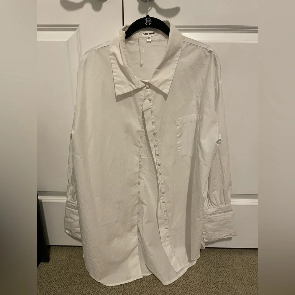 Button up - Picture 2 of 3